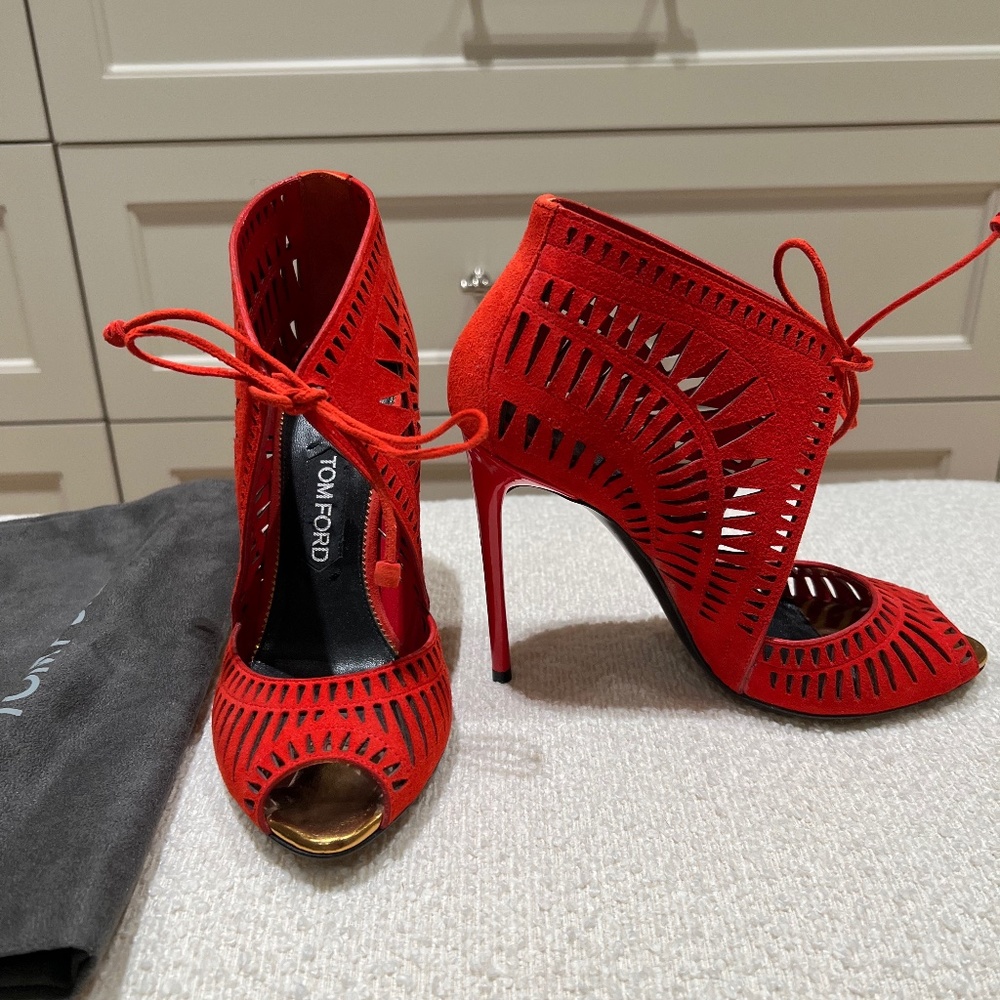 Tom Ford Laser cut peep toe suede heels
